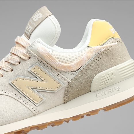 New Balance 574 W574VA Women's Sneakers Beige Yellow